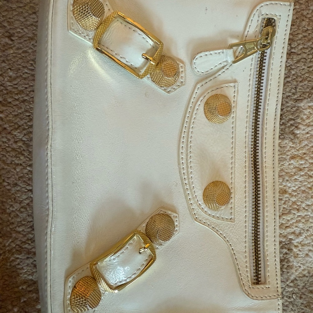 Elegant White and Gold Women's Bag
